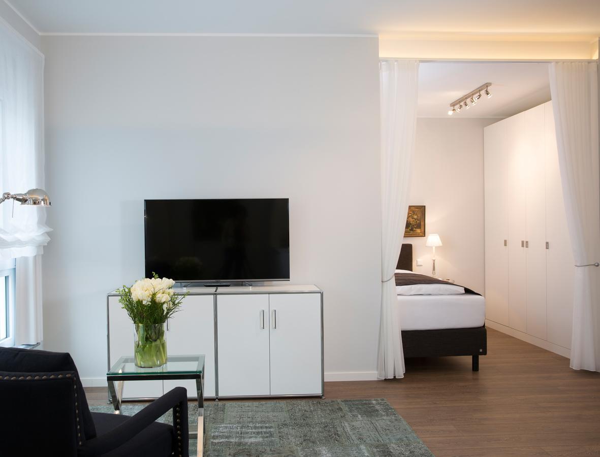 Logis First Class Business Suites Renningen Exterior foto